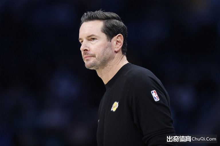 雷迪克：我们打得拼劲十足对抗在线 我不该挑战